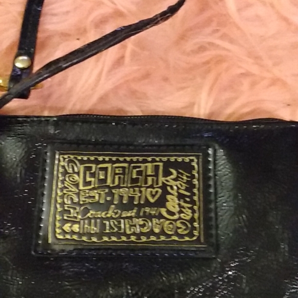 Coach - Picture 2 of 5